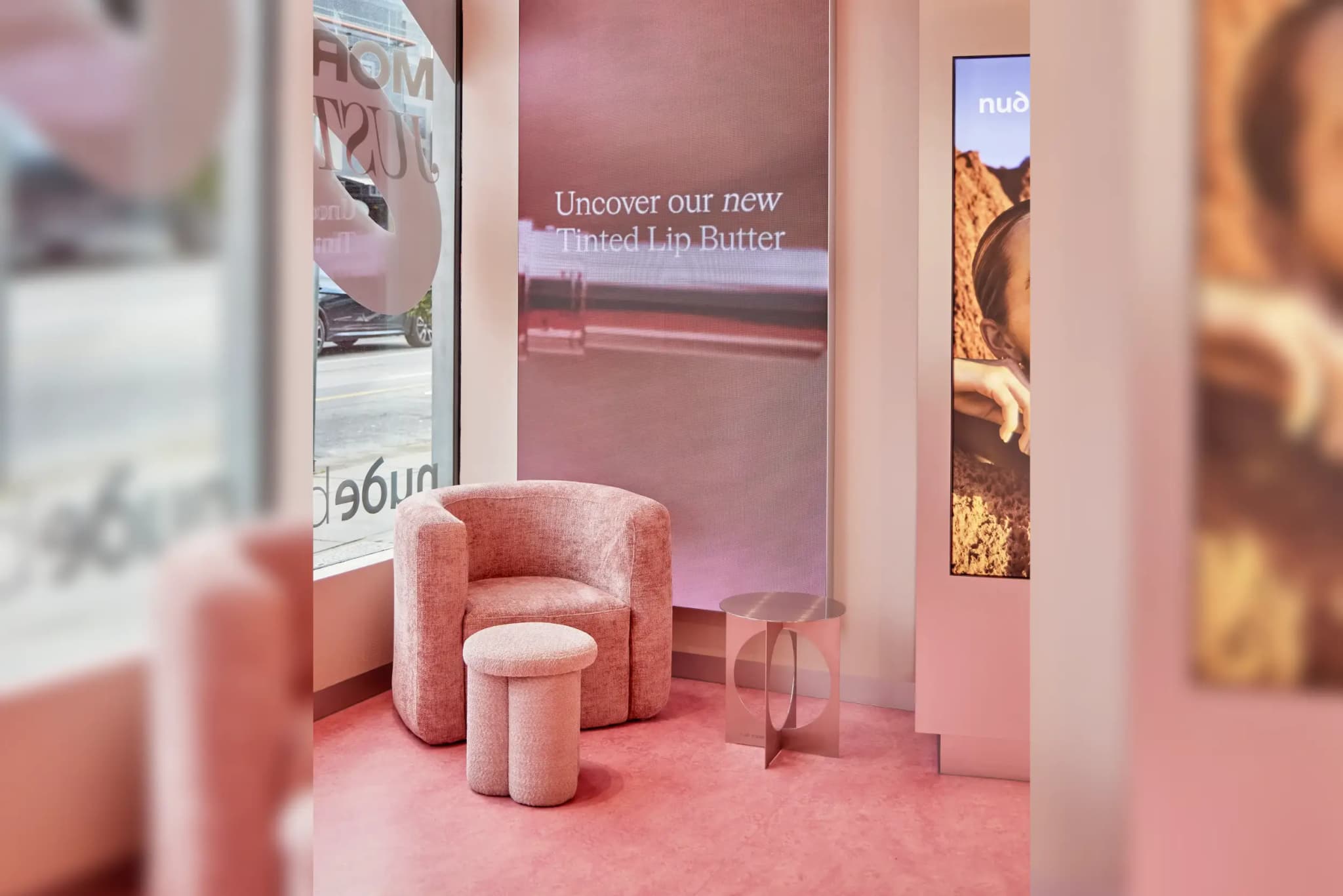 Carousel image 8